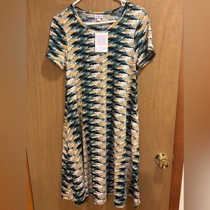 NwT LuLaRoe Jessie Green and Gold Patterned Swing Dress Pockets Small